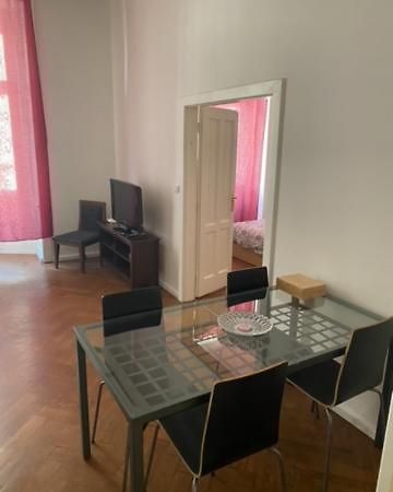 Large 3 Bedroom Family Apartment Close To The River Praha Eksteriør bilde